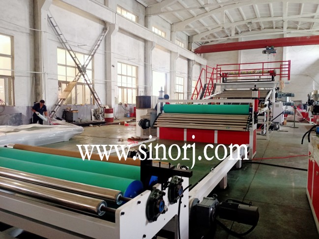 仿大理石板生產線，地板革生產線，三輥四輥集裝箱發貨中